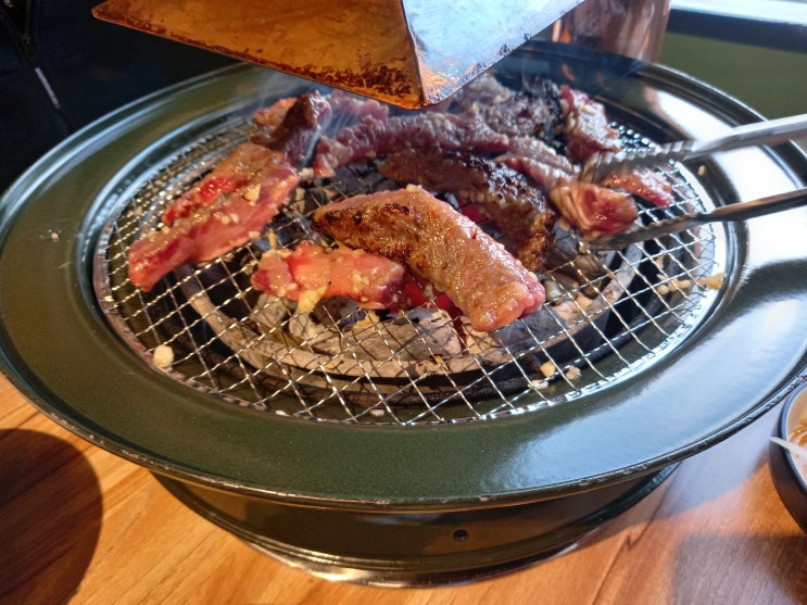 [맛집 소개] 담가화로구이 구리토평점(숙성 소고기&돼지고기 전문 프랜차이즈 맛집, 마늘갈비살과 비빔칼국수 식사)