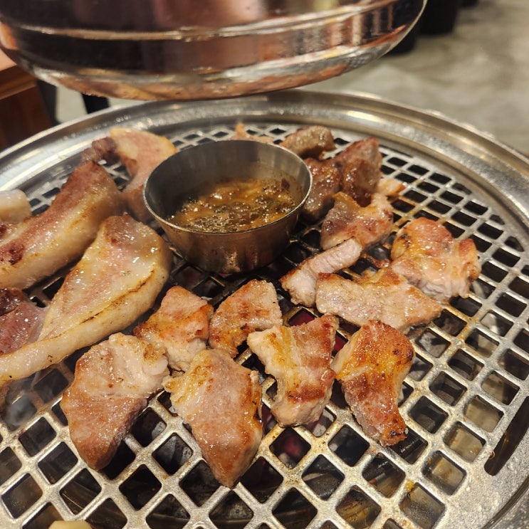  서울 송파 개롱 고기 맛집 만복래, 숯불화로에 굽는 고기, 반찬까지 완벽