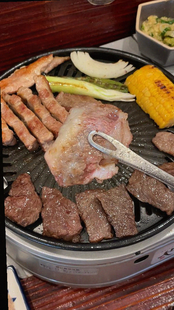  부모님과 함께하는 가족 외식, 판교의 배키욘방에서의 무한리필 야끼니꾸.