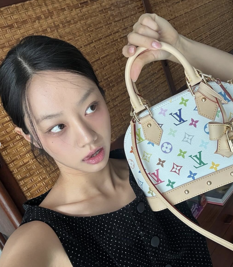  "프리미엄 가격 공개된" 무라카미 다카시 X 루이비통 한정판 콜라보