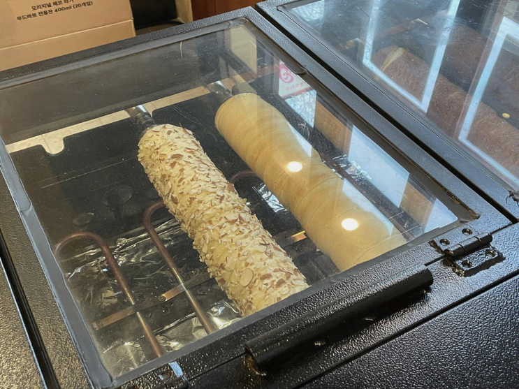 데이트 코스로 완벽한 송리단길 맛집, 끄네들로에서 다채로운 디저트 경험하기