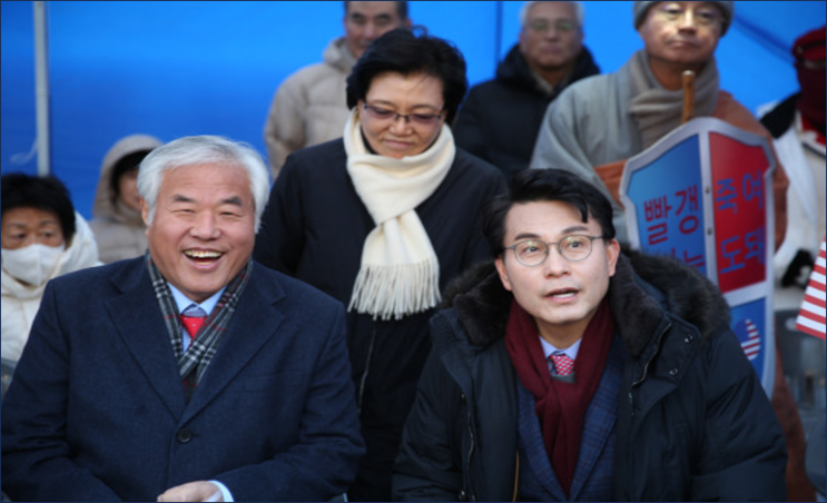 윤상현, <b>관저</b> 앞 <b>집회</b> 참석해 "윤 <b>대통령</b> 지키는 모습에 무한 경의"