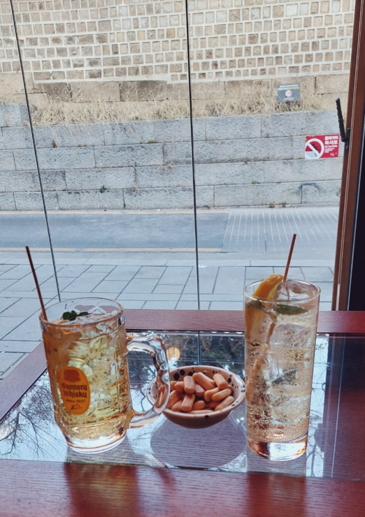  종로 서순라길_로이정원에서 하이볼로 시작