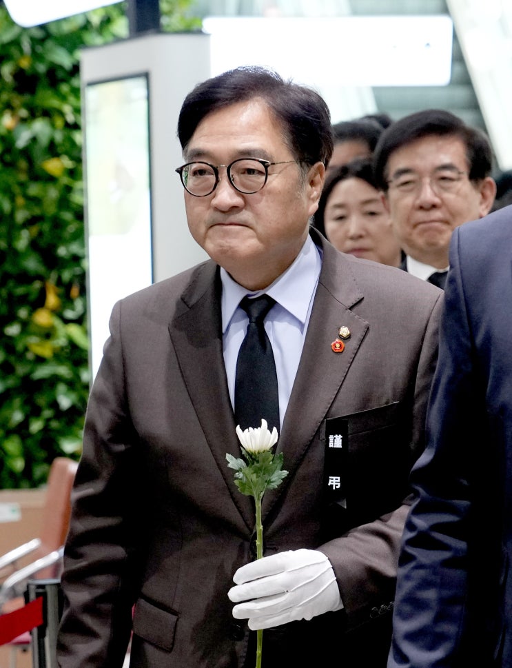 제정·긴급<b>생활비</b> 지원 등 건의... 수습<b>대책</b> 요청..게시글 단속... 