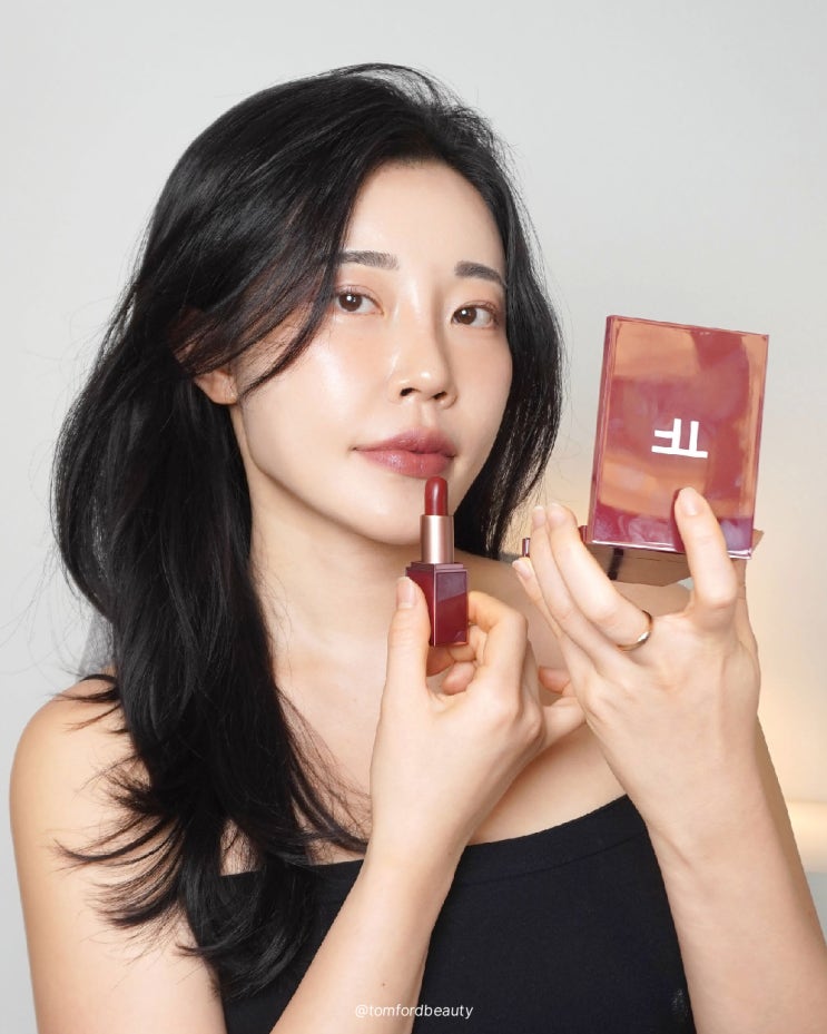  톰 포드 뷰티 로즈익스포즈드 컬렉션 : 아이 컬러 쿼드, 립 오일 틴트, 립컬러 발색은?