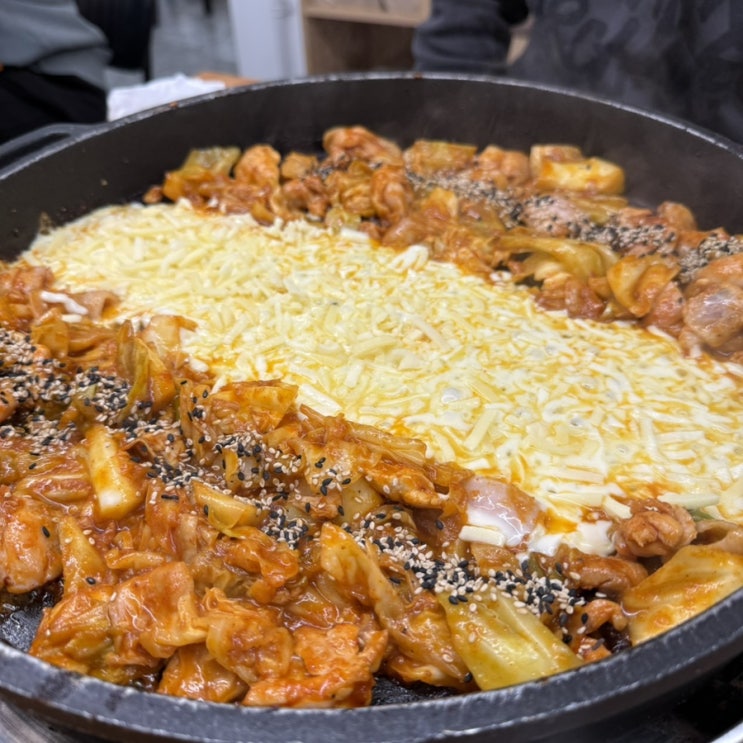 [명동 맛집] 외국인 친구과 가기 좋은 명동 닭갈비 맛집 <장인닭갈비 명동점>