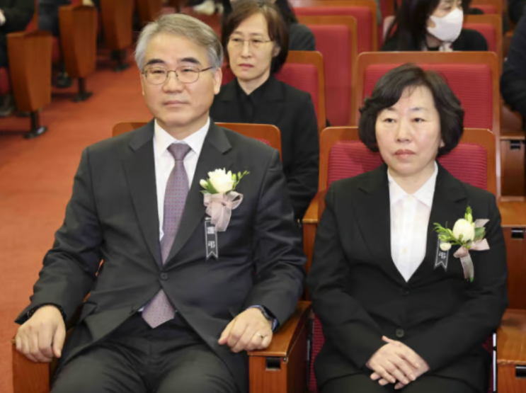 <b>헌재</b>, 정계선·조한창 尹 탄핵 심판 바로 <b>투입</b>…”심리 속도 낼... 