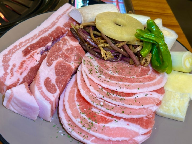  금천구청역 맛집 회식하기 좋은 금천식당 꽃삼겹 파는 곳