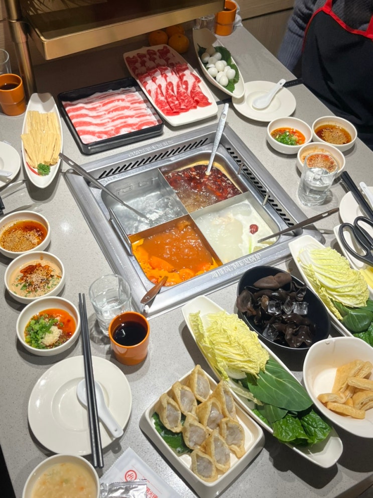  하이디라오 부산역점 첫방문, 4명이서 얼마나 먹었을까?(가격, 추천소스,주차)