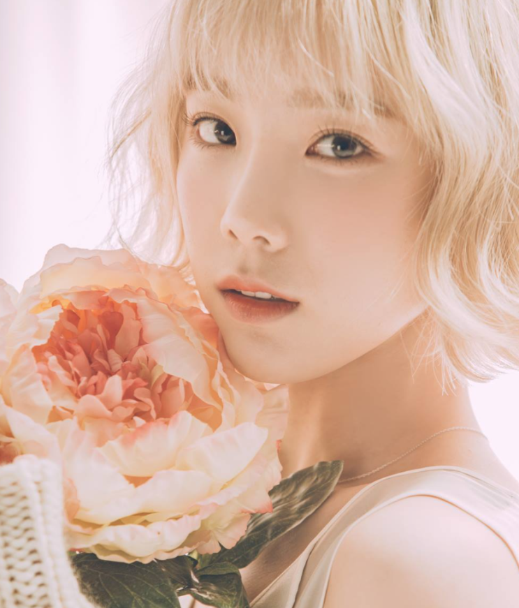 성남 미용실 팁 새하얀 눈같은 백금발과 찰떡인 유형은? (로제,태연)