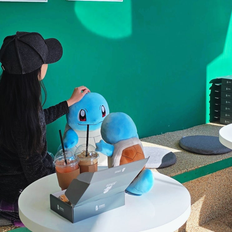  여수 디저트 선물 이순신광장 근처 카페 꼬북샌드 여수 먹거리