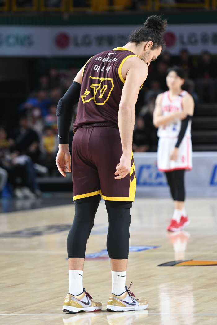 부상과의 전쟁에서 이겨야한다:) KBL 부상자