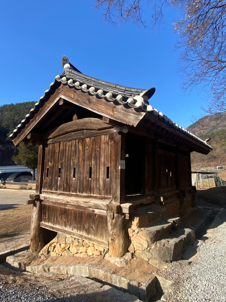  삼라만상 모든 근심을 푸는 영월 보덕사 해우소