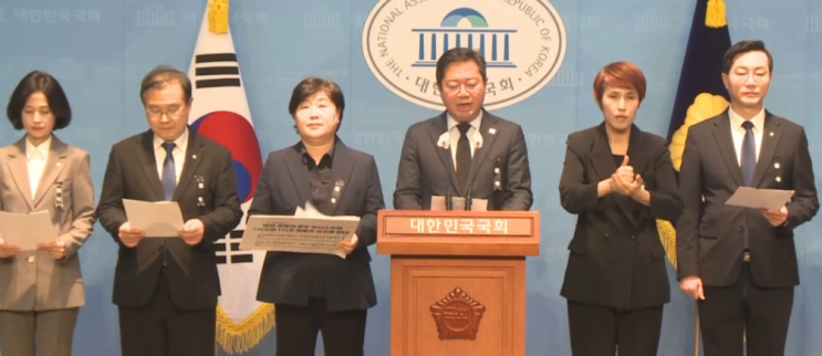 민주당, <b>권성동</b>·윤상현... 유튜버 등 <b>내란</b> 선전·<b>선동</b> 혐의로 <b>고발</b>