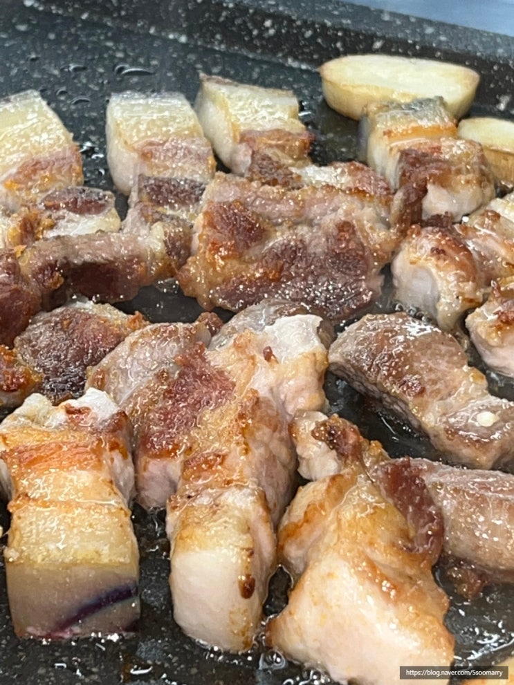  제주 서귀포 맛집 대윤 흑돼지 올레시장 고기집 오겹살
