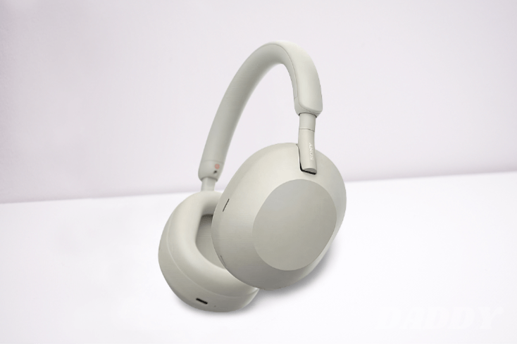 소니 WH-1000XM5 리뷰. 최고의 노이즈 캔슬링 헤드폰을 경험하다 소니 WH-1000XM5 리뷰. 최고의 노이즈 캔슬링 헤드폰을 경험하다