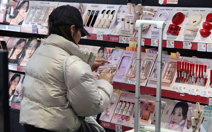  새해 벽두부터 이어진 화장품 가격 줄인상, 소비자와 기업의 딜레마