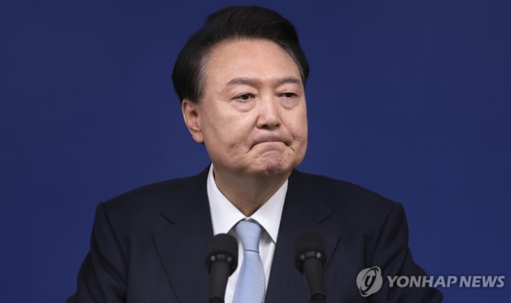 공수처, 윤 대통령 체포영장 집행 위해 과천청사서 출발 공수처, 윤 대통령 체포영장 집행 위해 과천청사서 출발