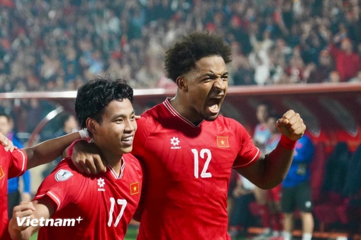 <b>김상식</b> 감독의 베트남 태국 축구 잡고 AFF컵 <b>우승</b>까지 한 걸음!