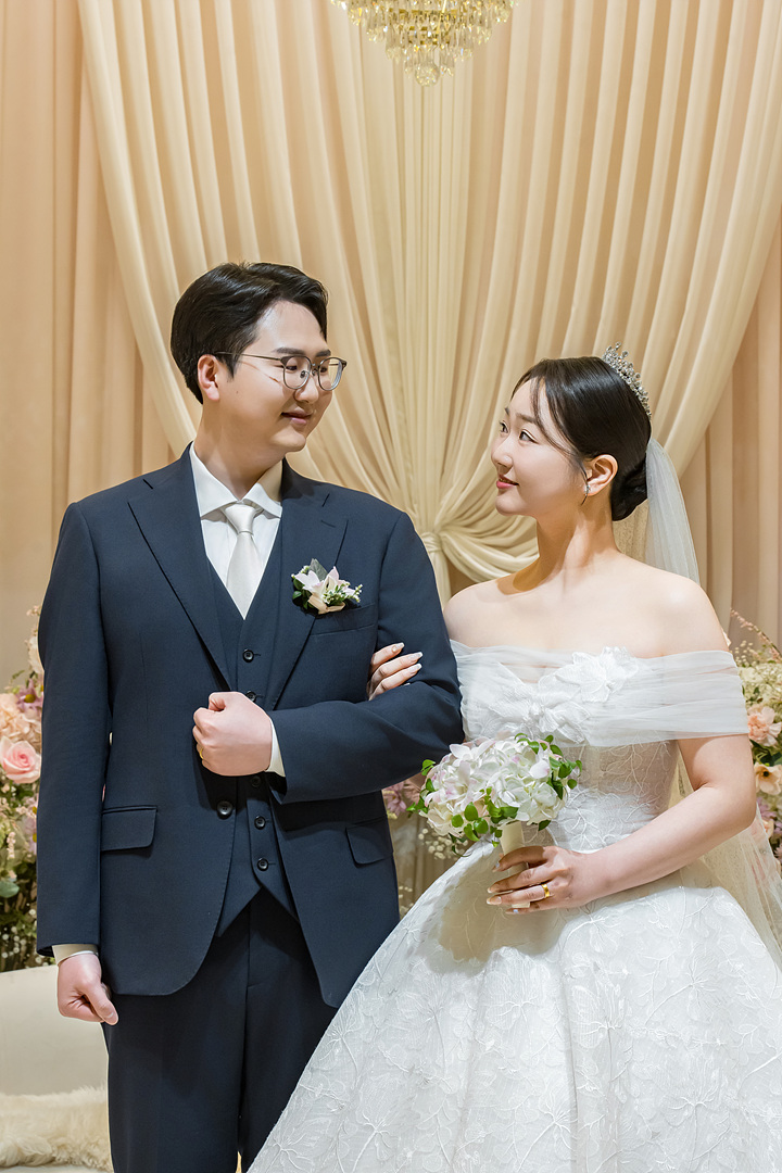  하얀스냅:수원파티웨딩유에서의 찬란했던 순간, 본식스냅 촬영 후기”