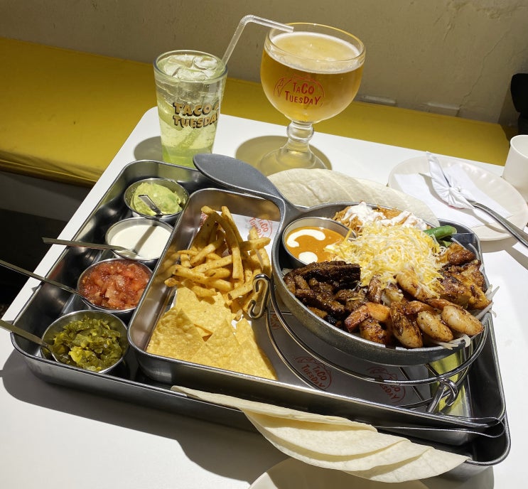  서울 성수 타코 맛집, 타코튜즈데이 성수 : 가성비 클래식 파히타 플래터, 뚝섬역 맛집 주말 웨이팅