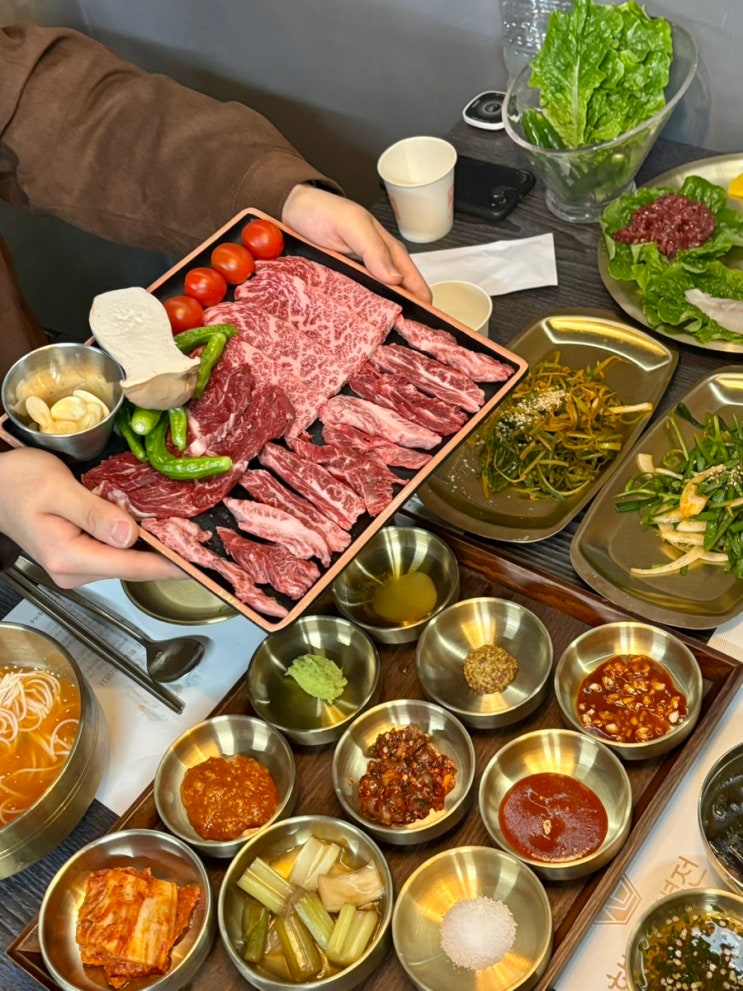  광주 첨단 한우 맛집 화백특별전 : 신선하고 맛 좋은 한우는 여기!