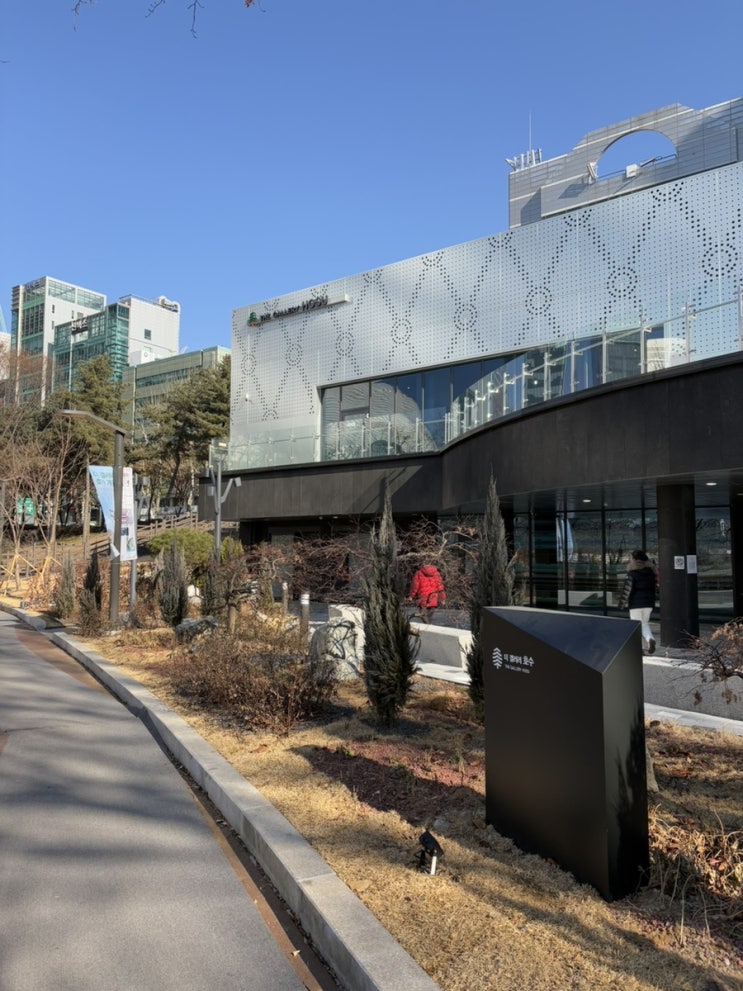  잠실 무료 전시 더 갤러리 호수 개관전 & 미셸 들라크루아 특별전 후기