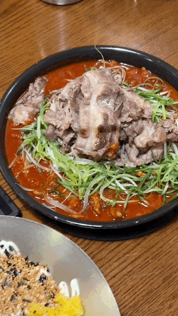  중랑역 동부시장 맛집 “여봉닭발중랑본점“ 솔직후기 !