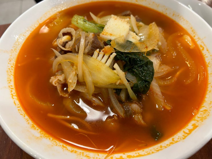  2022 고대 맛집 선정된 안암오거리 줄서는 짬뽕 맛집 <수저가>(차돌짬뽕밥, 마늘등심탕수육)