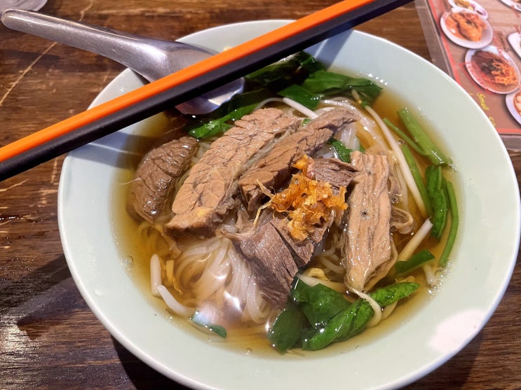  치앙마이 한달살기 :: 님만해민 고기국수 홀씨차이(hor see chaai)