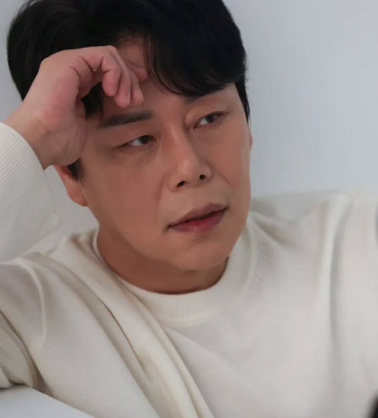  오징어게임 시즌2 사채업자 배우 김법래 님을 araboja [블러디러브 뮤지컬 출연중 !]