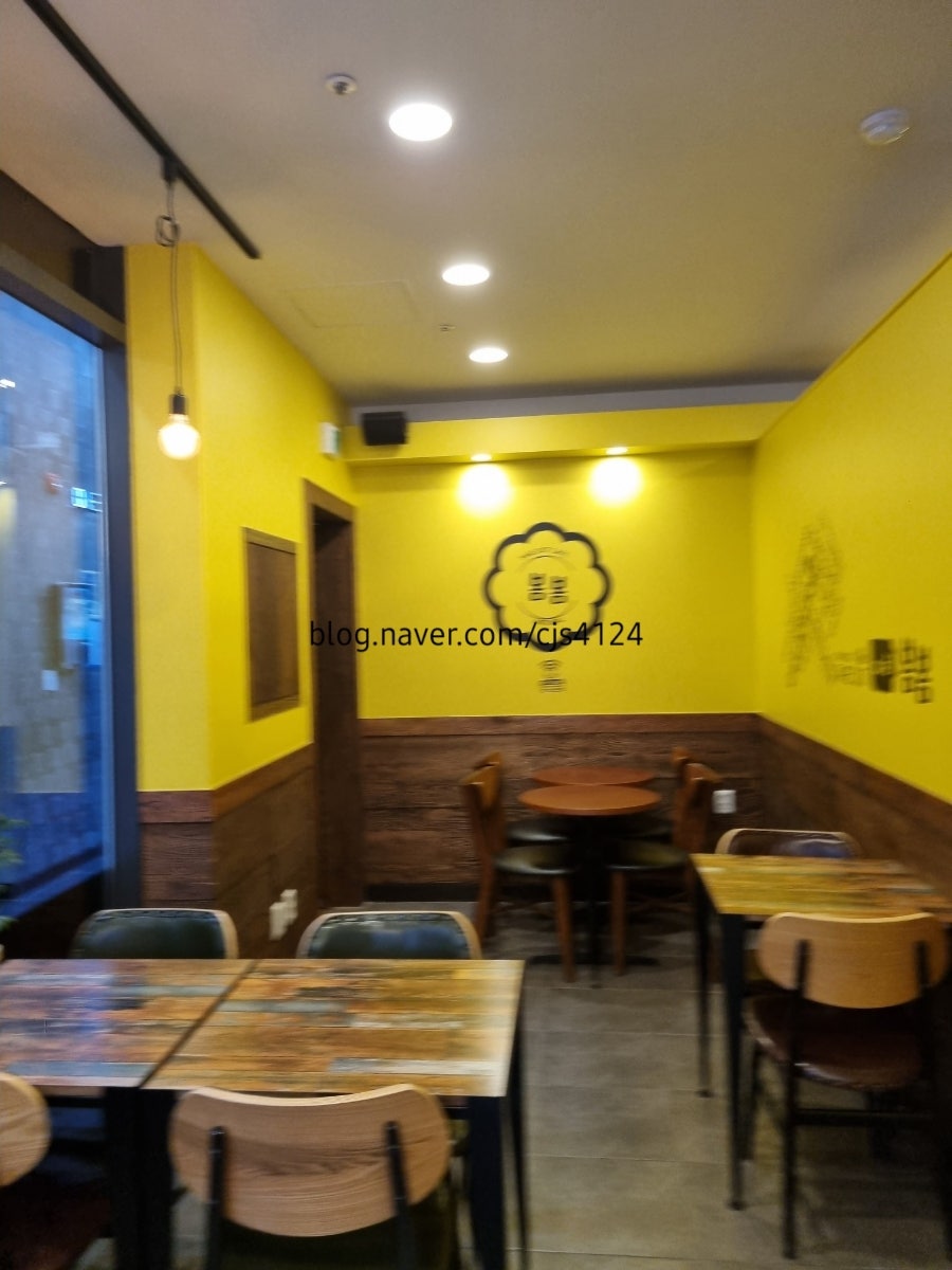 카페봄봄 유천점 사진 6