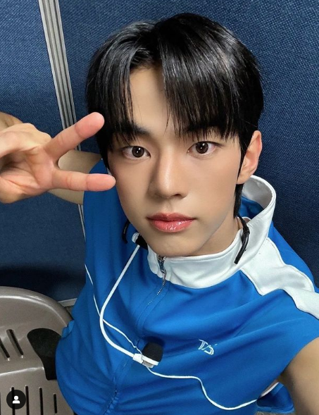 TWS 도훈 셀카