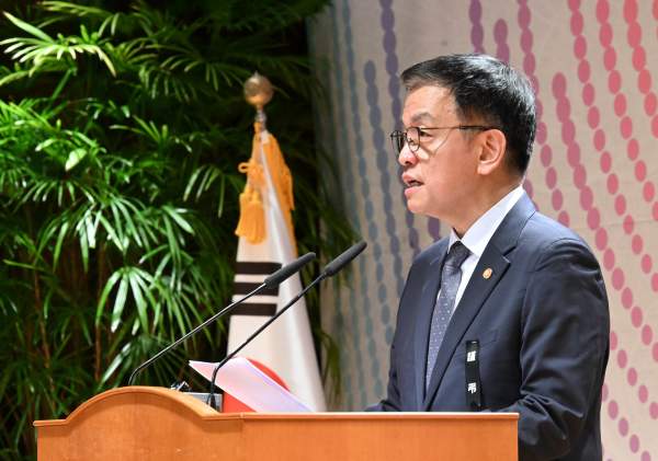 [한국산업안전뉴스]<b>최상목 권한대행</b> “아픔 함께한 국민께 감사... 