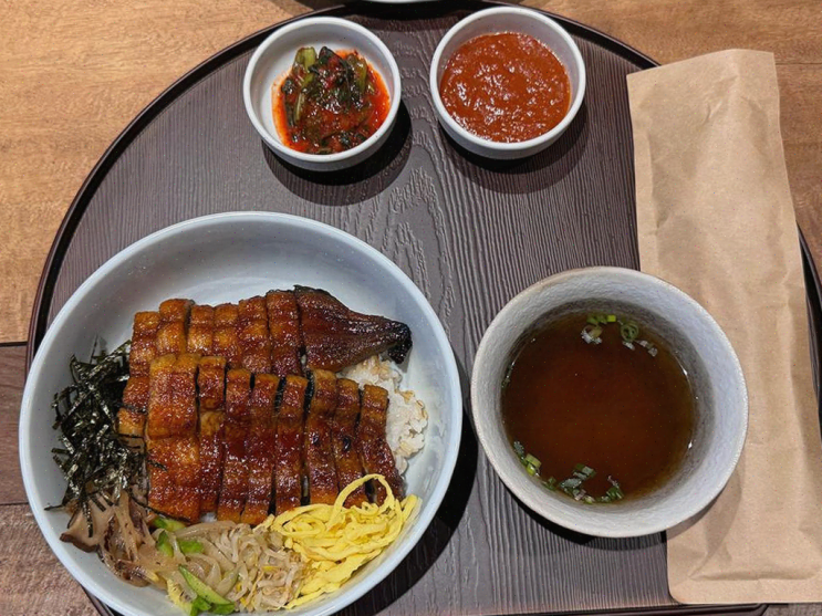  오치교반, 장어의 품질과 양이 남다른 종로 맛집