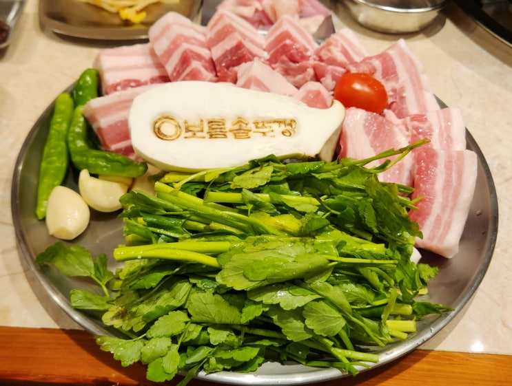  오목교 삼겹살 맛집 보름솥뚜껑구이 목동오목교점 회식 친구모임 추천