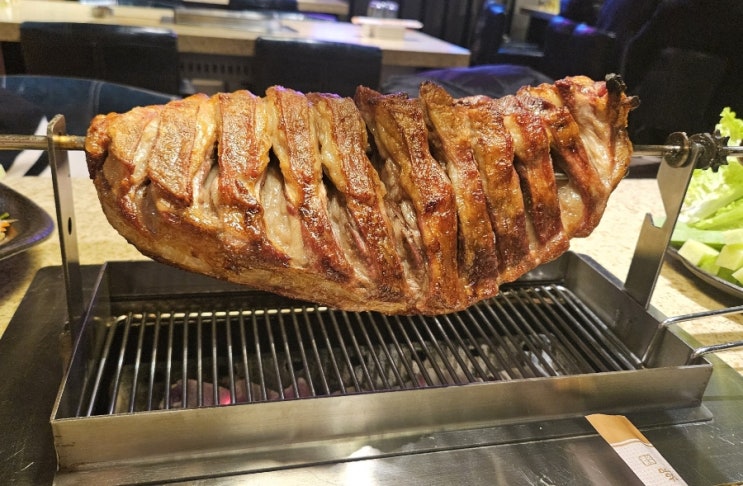  중국 칭다오 청양 맛집 양꼬치보다 맛있는 양갈비 양다리 양고기 숯불구이