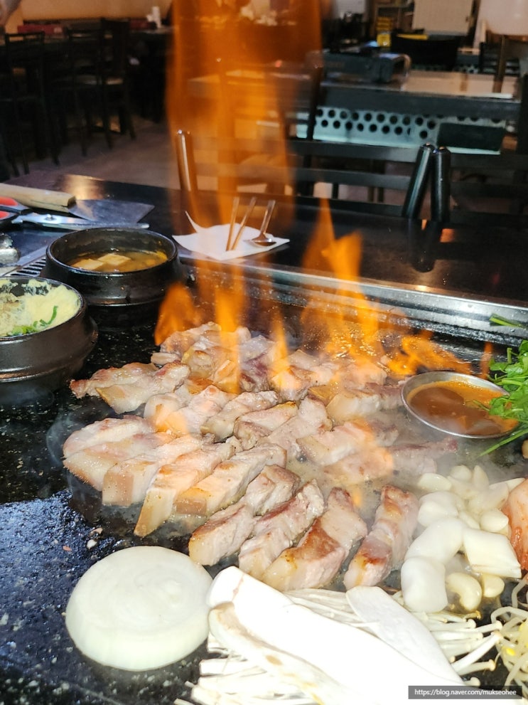  영등포구청역 마포화덕 삼겹살 맛집 미나리 무한리필 술집
