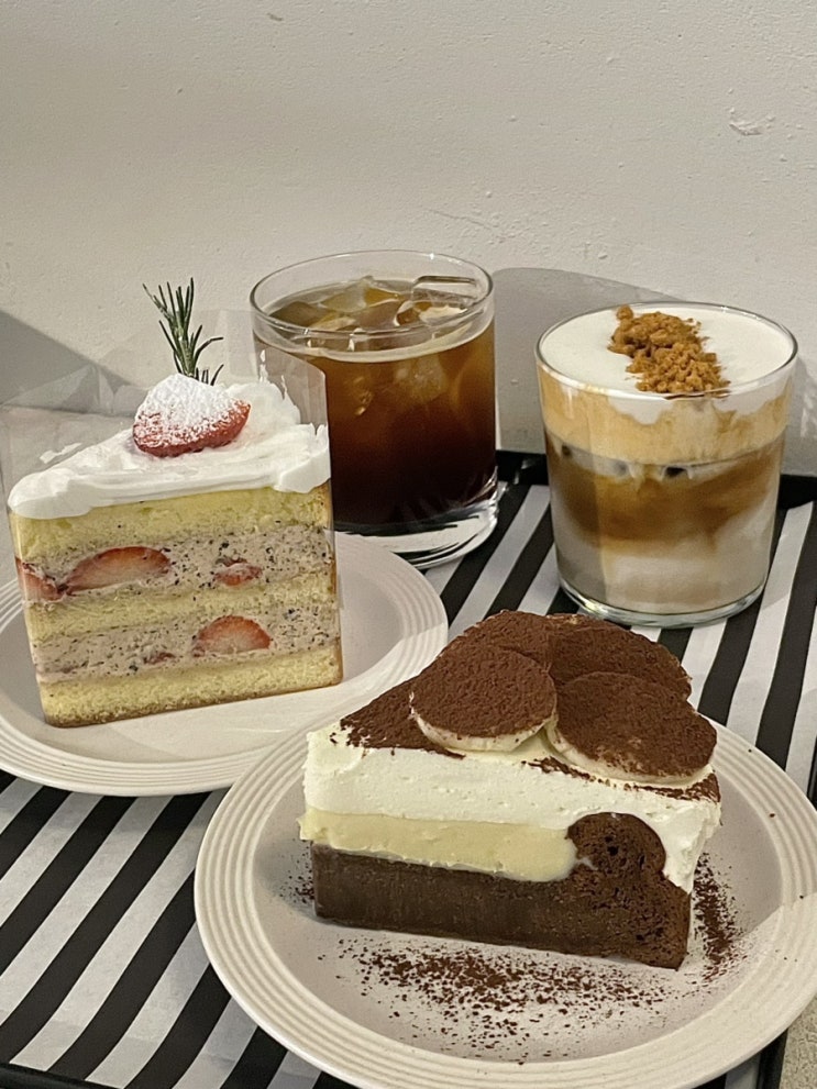  건대 예쁜 카페 디저트 맛집 킨보이서울