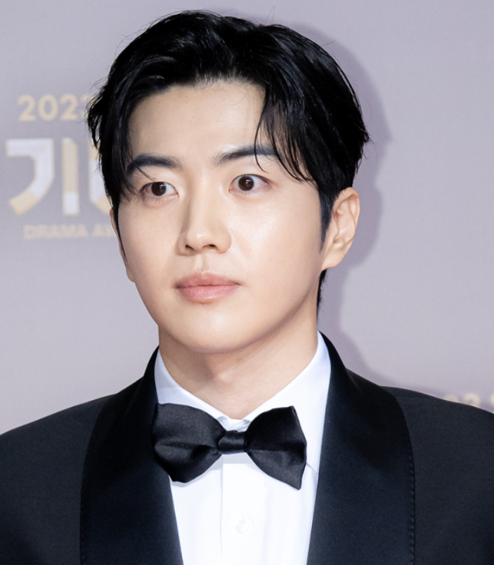 <b>강훈</b>, <b>지예은</b>과 썸? 연예인병... 지금은 즐기고 싶다 (<b>런닝맨</b>)