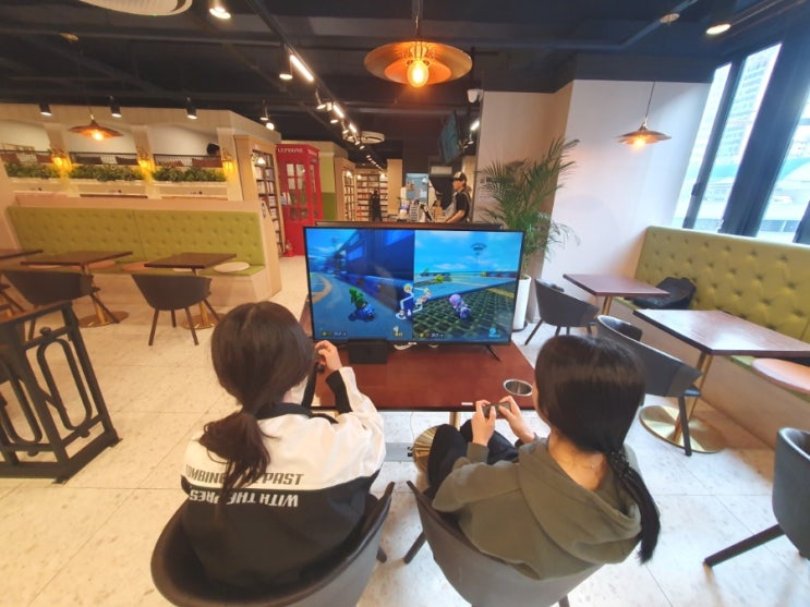  강남 실내데이트 추천 놀거리가 가득한 벌툰 파리지앵