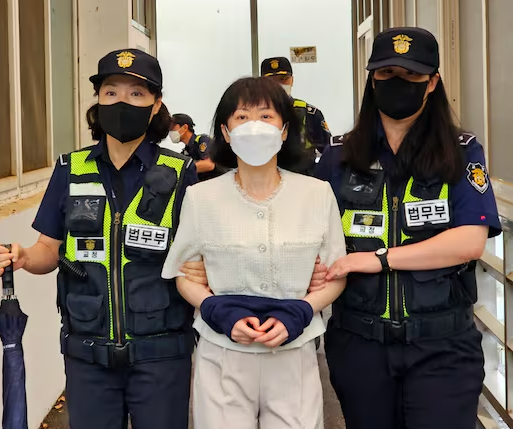  '친부 살해' 무기수 김신혜...재심에서 '무죄' 선고 기사 내역을 정리