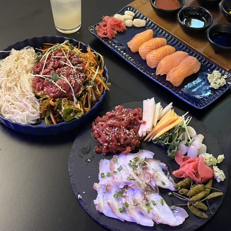  인계동 술집 맛집 데이트 하기 좋은 육회야문연어 육회소면 연어초밥 문어숙회 후기