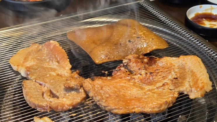  대구 돼지갈비 만촌동 맛집 백미가든 생뼈삼겹과 돼지갈비세트