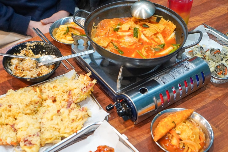  떡볶이 행성 즉석떡볶이와 떡꼬치로 유명한 양주 떡볶이 맛집