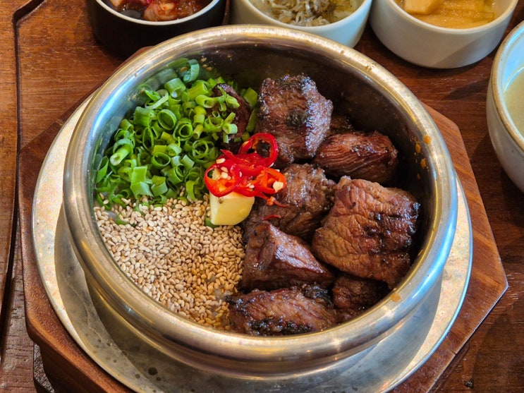  충무로역 동국대 맛집 정갈한 솥밥 한상 온의미반 점심 후기