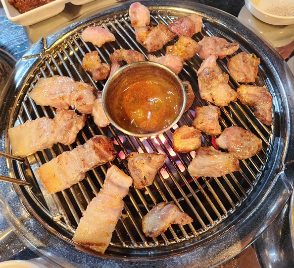  방이동맛집 탐방기 고기 덕후의 성지 돈사돈 방이점