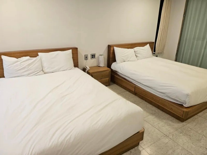 濟州IVE度假村行政按摩浴缸住宿心得：漢拏山靈室路線住宿，西歸浦高CP值推薦