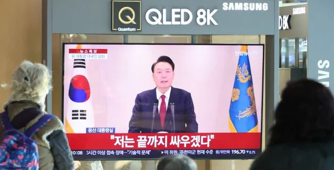 김태효 "비상<b>계엄</b>은 <b>불가피</b>" 주장, 골드버그 미 대사 "매우 유감"