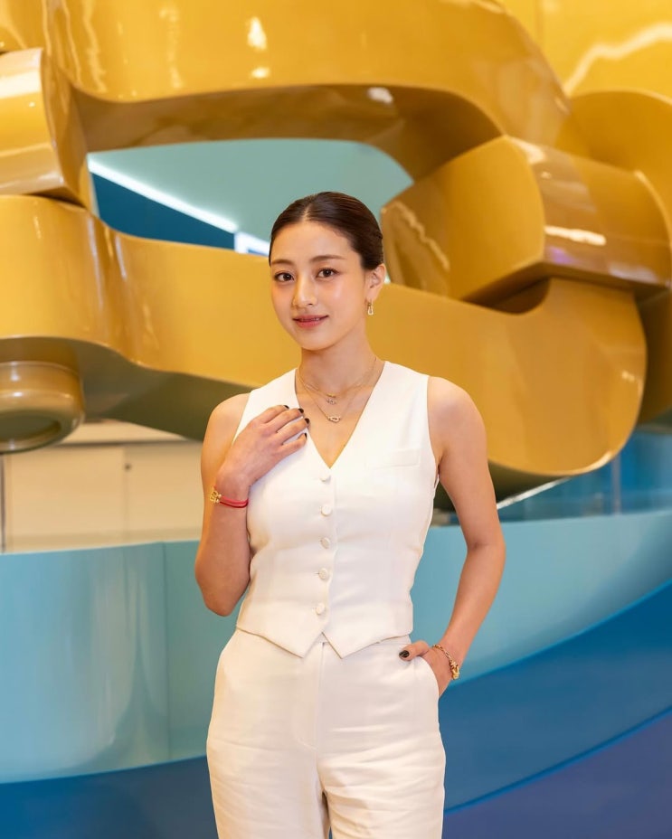  여자 연예인들의 찐찐템! 명품 주얼리 브랜드로 유명한 프레드의 시그니처 팔찌 포스텐 w. 지효